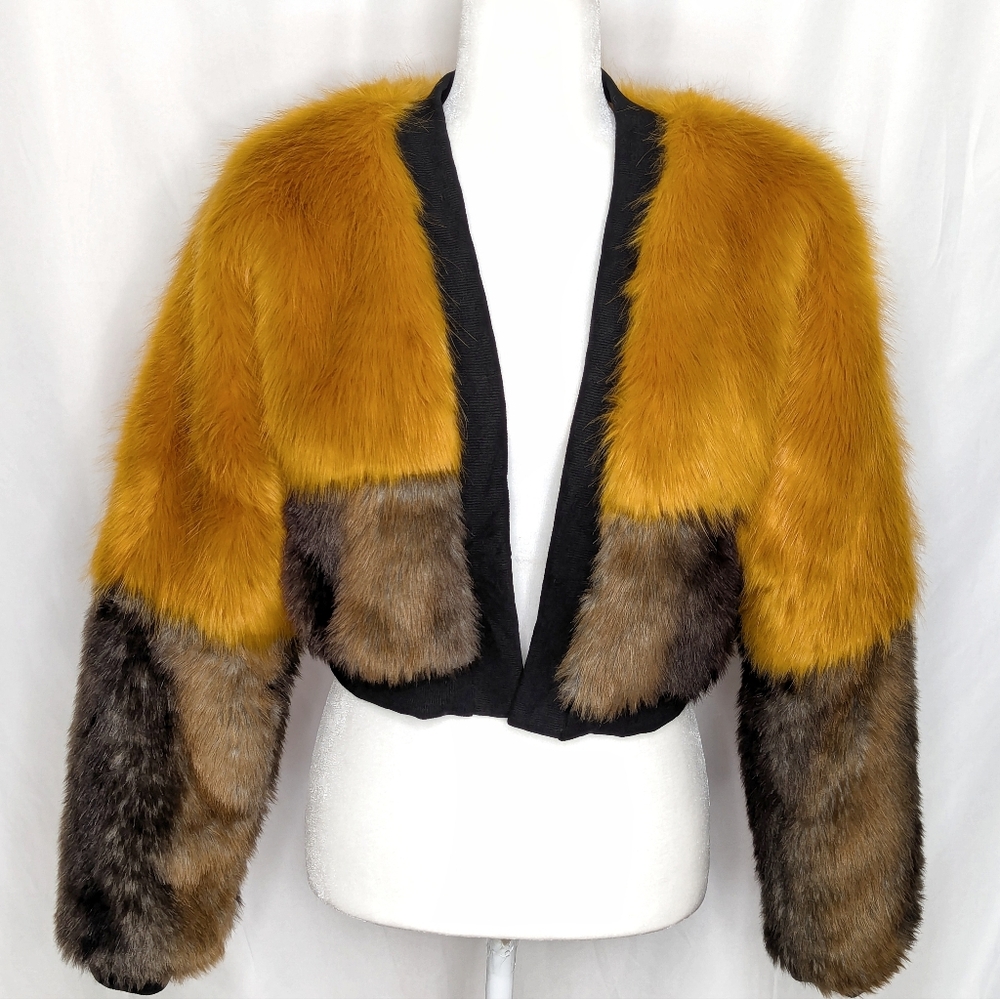 Celebrity By Hera Colletion Faux Fur Crop Jacket